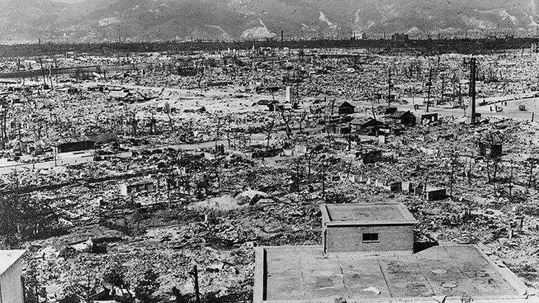 Фото взрыва бомбы в Японии