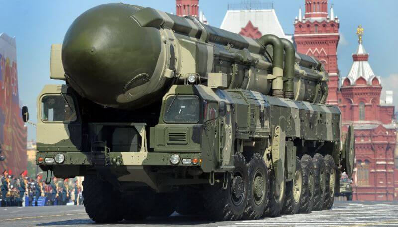 Сколько ядерных боеголовок хранится в России